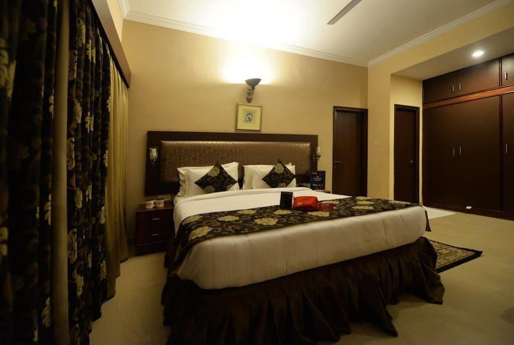 Genx Banjara Hill 1589 Hotel Hyderabad Eksteriør billede