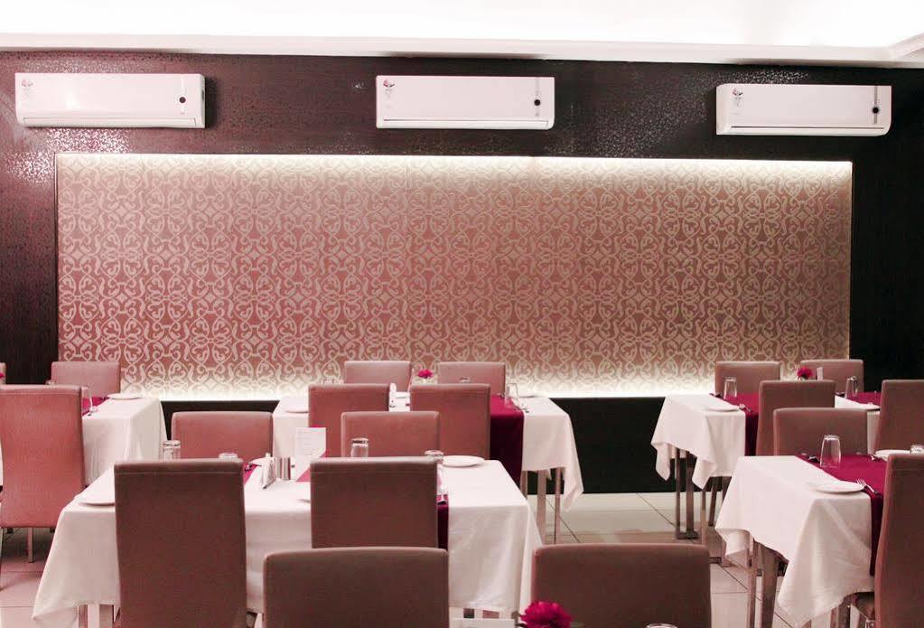 Genx Banjara Hill 1589 Hotel Hyderabad Eksteriør billede