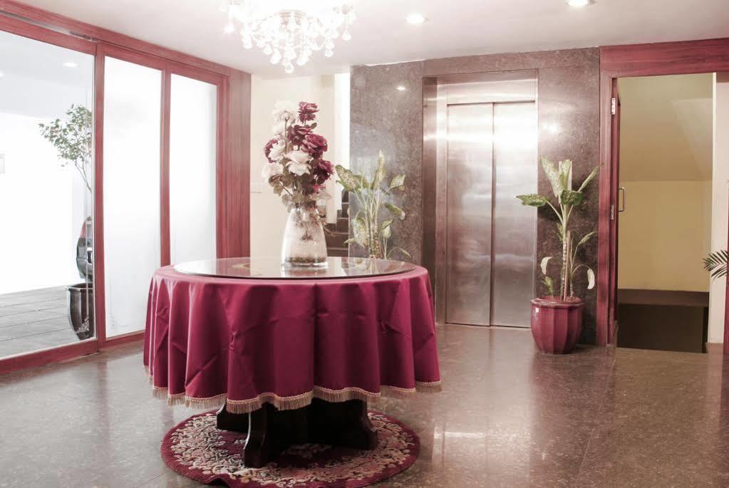 Genx Banjara Hill 1589 Hotel Hyderabad Eksteriør billede