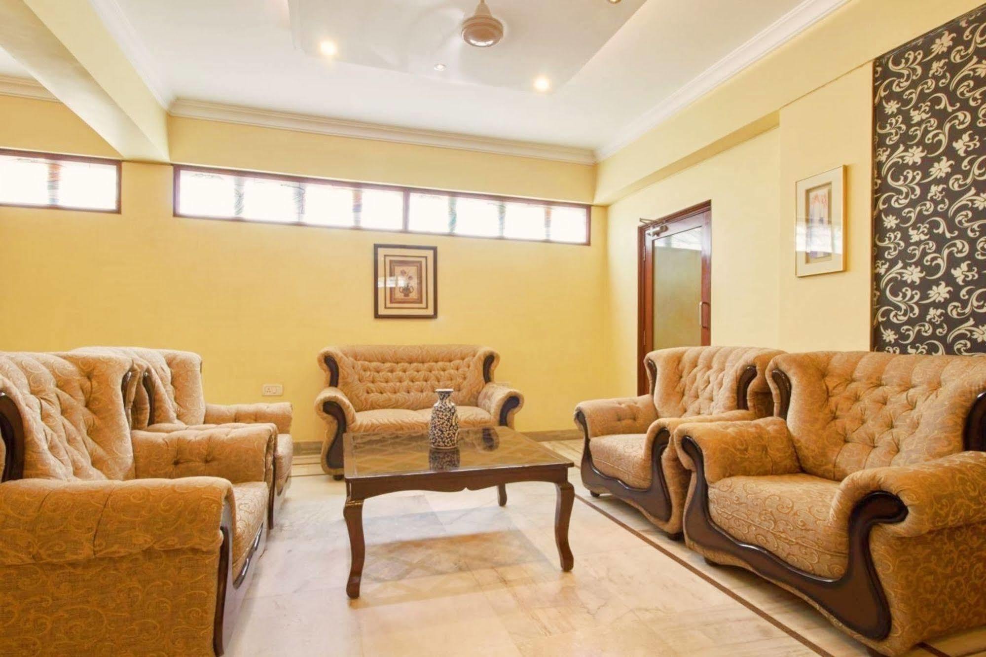 Genx Banjara Hill 1589 Hotel Hyderabad Eksteriør billede